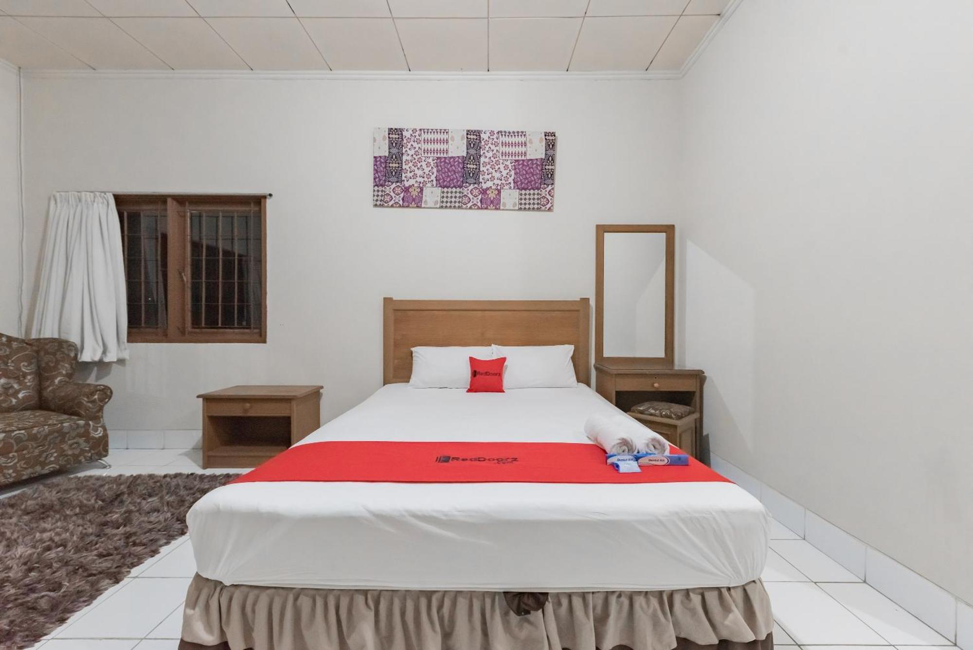 Reddoorz Plus At Hotel Griya Astoeti Bogor Eksteriør billede