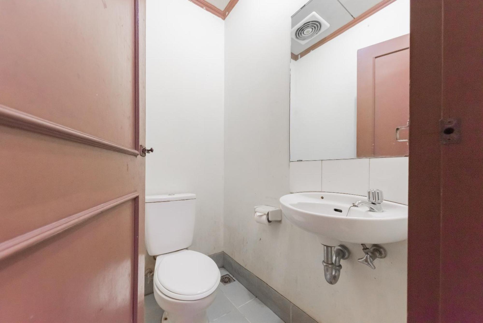 Reddoorz Plus At Hotel Griya Astoeti Bogor Eksteriør billede